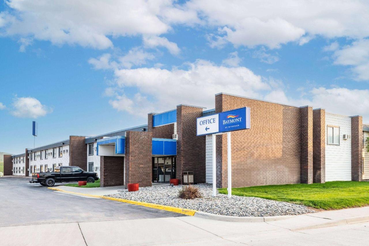 Baymont By Wyndham Gillette Hotel Exterior photo